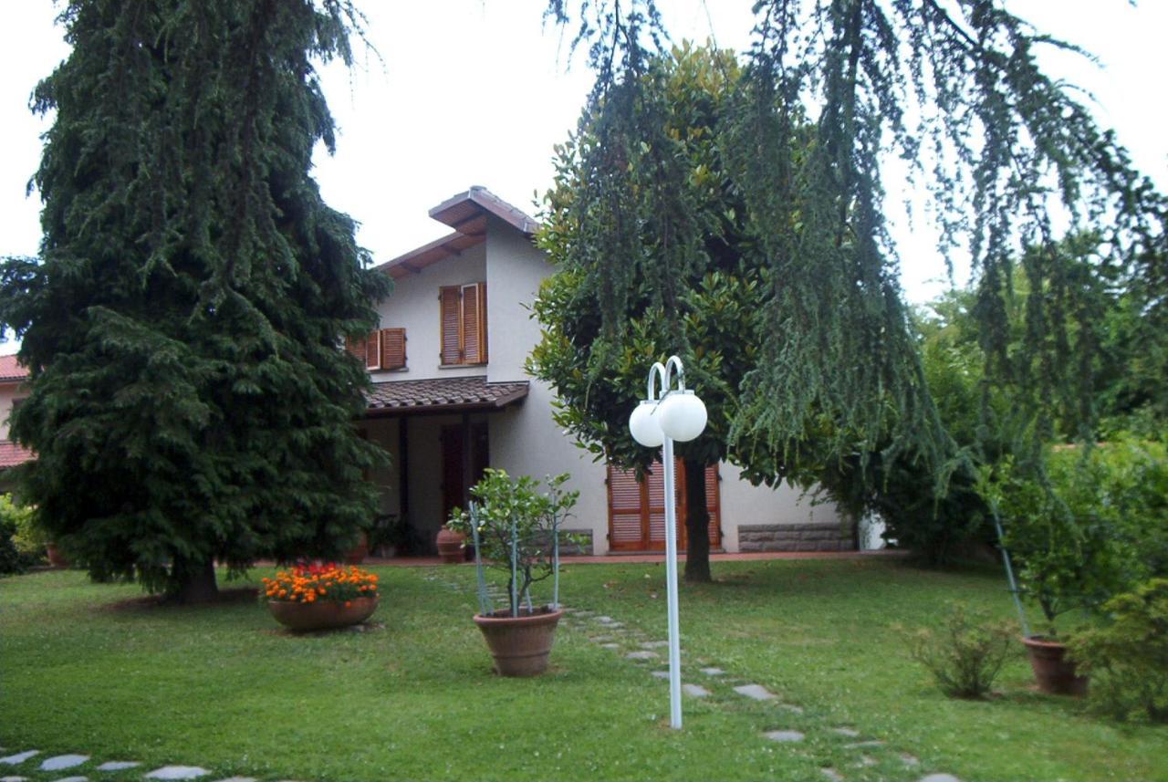 Appartamento Lussuoso 2 In Villa Riccardo Барга Екстериор снимка