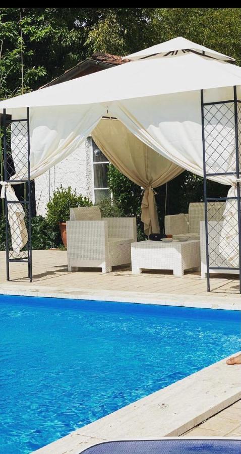Appartamento Lussuoso 2 In Villa Riccardo Барга Екстериор снимка