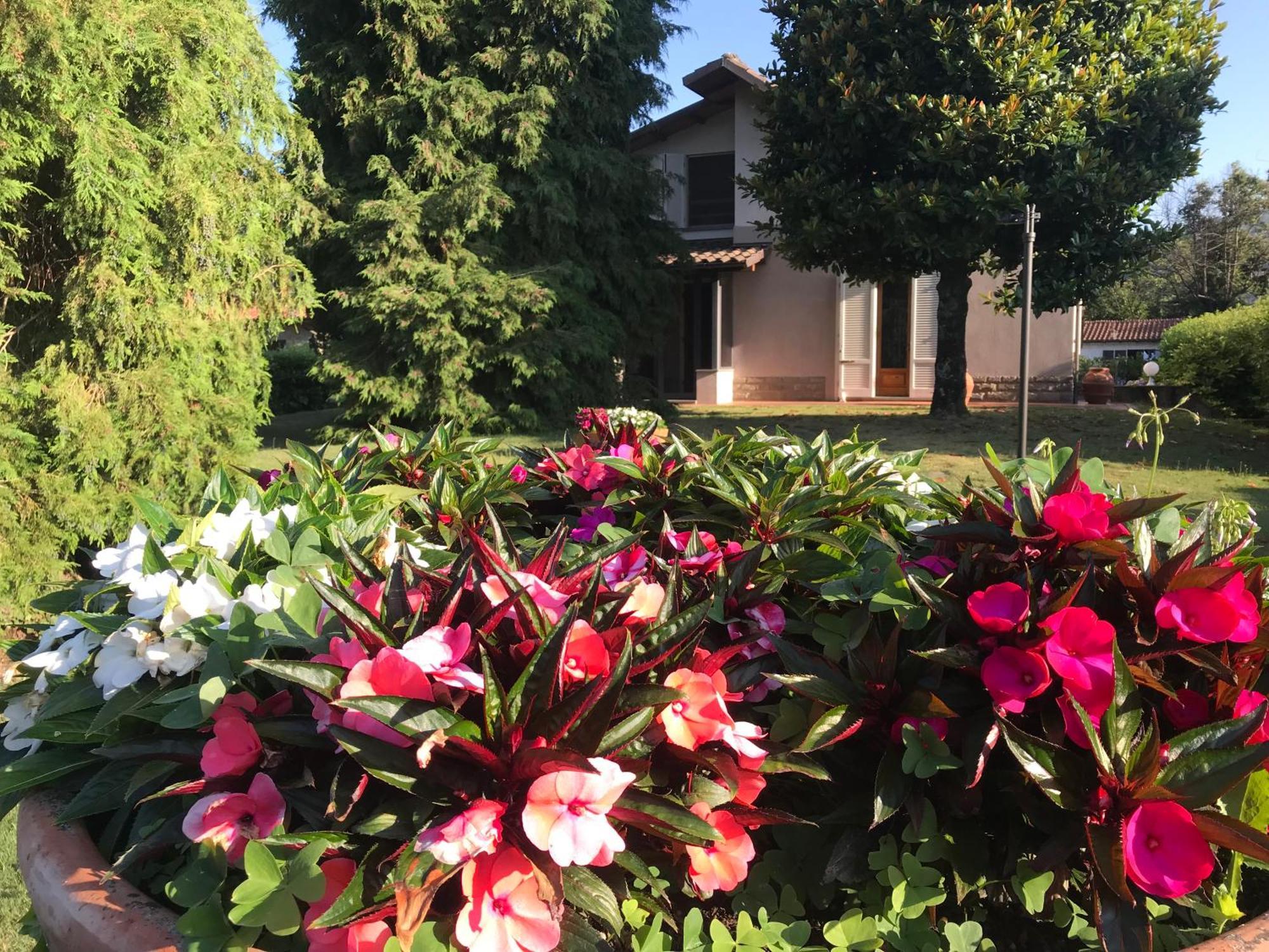 Appartamento Lussuoso 2 In Villa Riccardo Барга Екстериор снимка